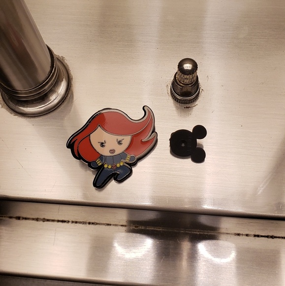 SET METAL PINS MARVEL - Picture 3 of 4